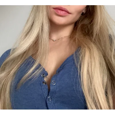 Elina (elinablonde) Profile Photo Added 2024-06-27