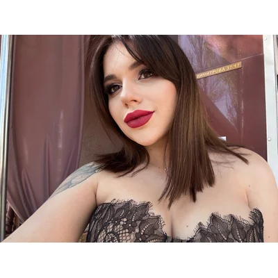 Freya 🌞 (freyasunkisses) Header Photo Added 2025-05-14