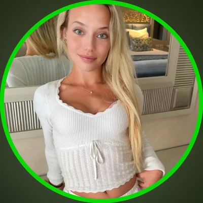 Elina (elinablonde) Profile Photo Added 2025-09-25